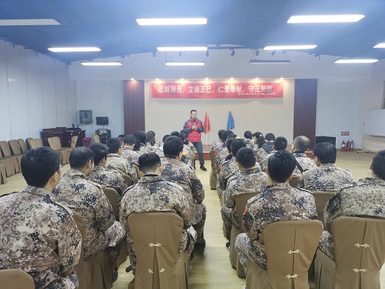 陕西西安拓展训练教会我们团结就是胜利